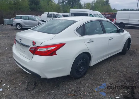 2017 Nissan Altima 2.5 S z USA, uszkodzony, nr VIN 1N4AL3AP2HN333281